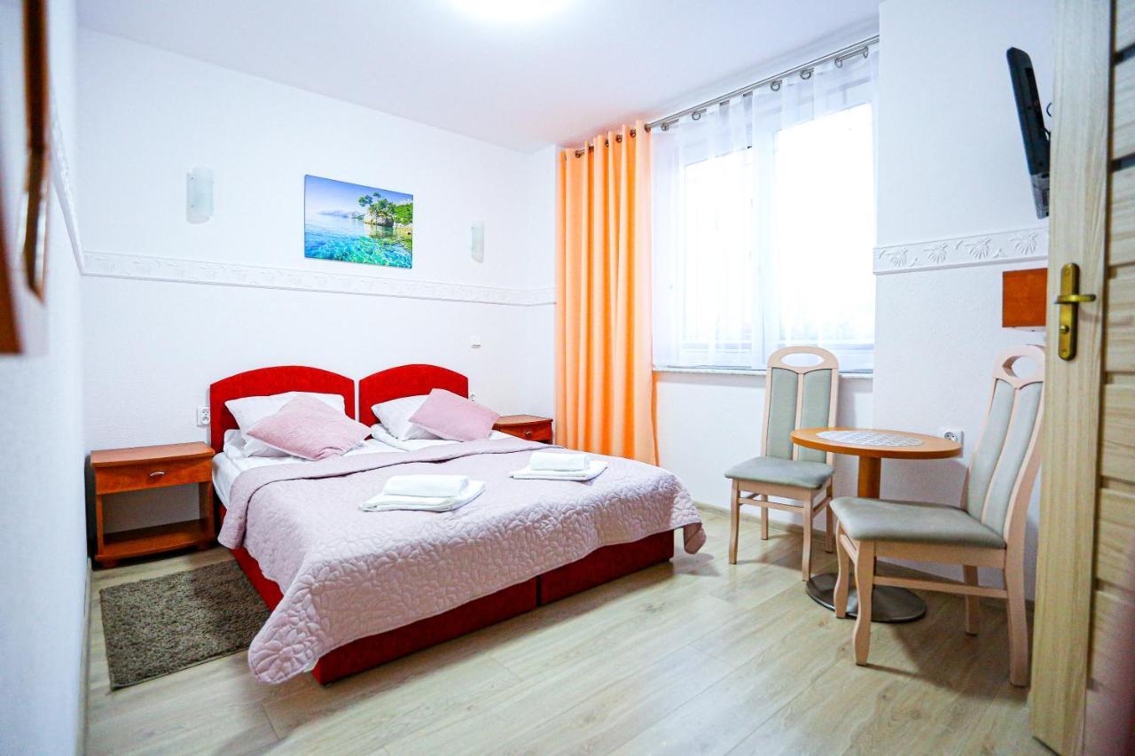 Villa Roza Pokoje & Apartamenty Leba Bagian luar foto